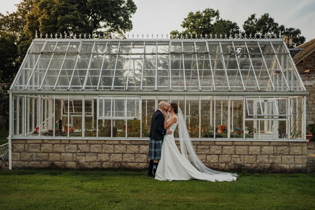 Kirknewton House Stables - Lovely walled garden